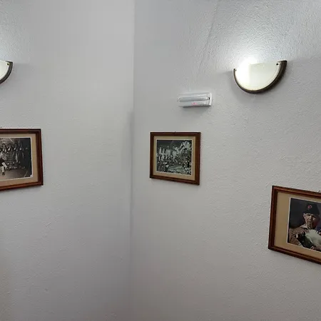 Konukevi меча стъпка *