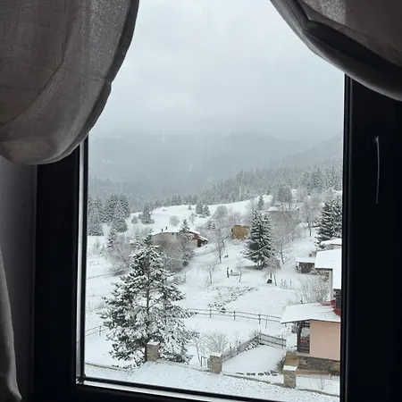 меча стъпка Konukevi Gela